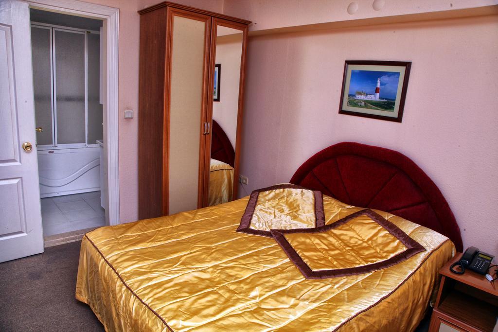 Rainbow 48 Apart Hotel Estambul Habitación foto